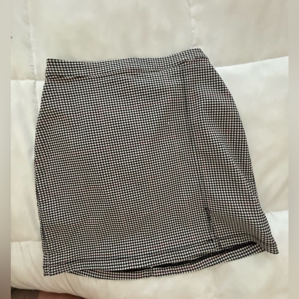 Classic Black and White Checkered Skirt